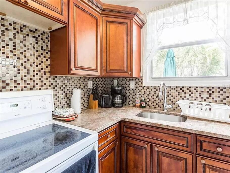 Charming Studio Unit Across From Lido Key Beach Sarasota Exterior foto