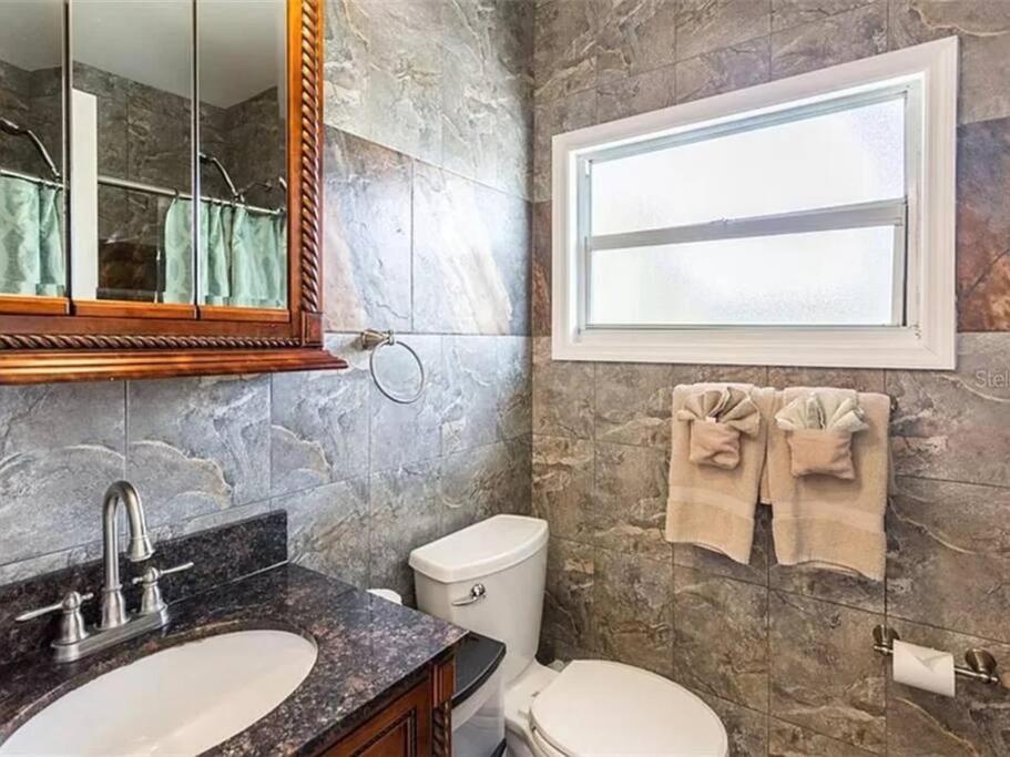 Charming Studio Unit Across From Lido Key Beach Sarasota Exterior foto